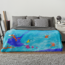 Lade das Bild in den Galerie-Viewer, Babyblue - Lieblingsdecke Premium 200 x 150 cm